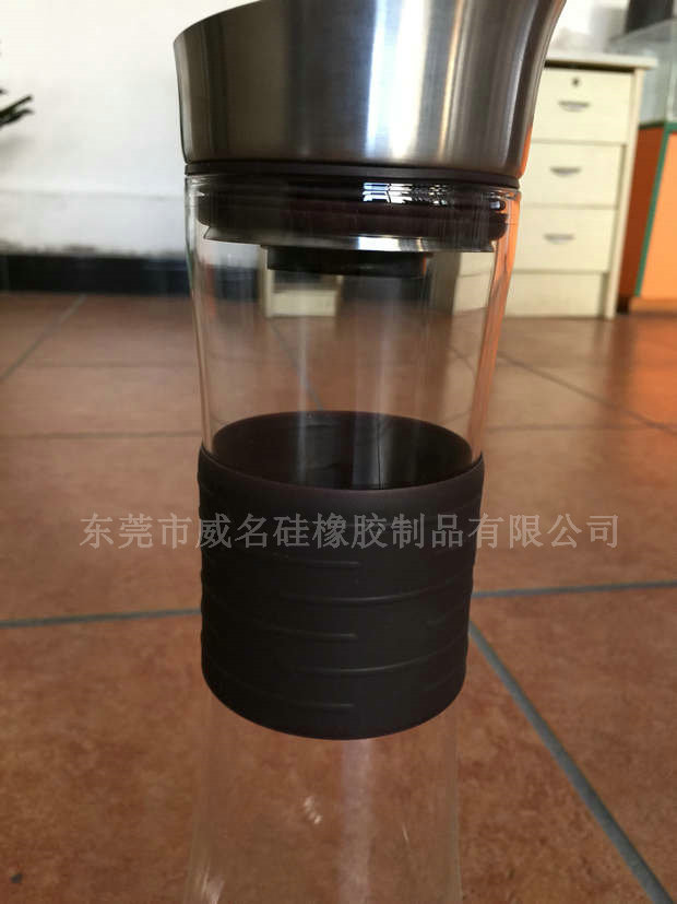 玻璃瓶硅膠套安全防護(hù)是一套